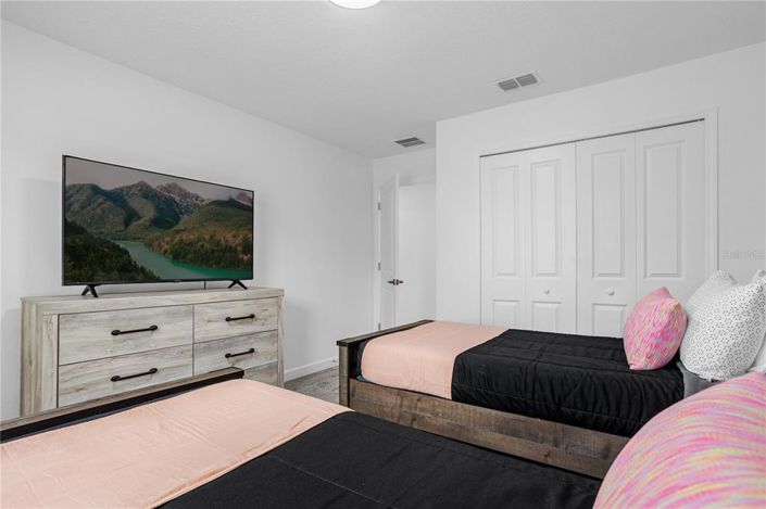 Image No.27-4 Bed Townhouse for sale