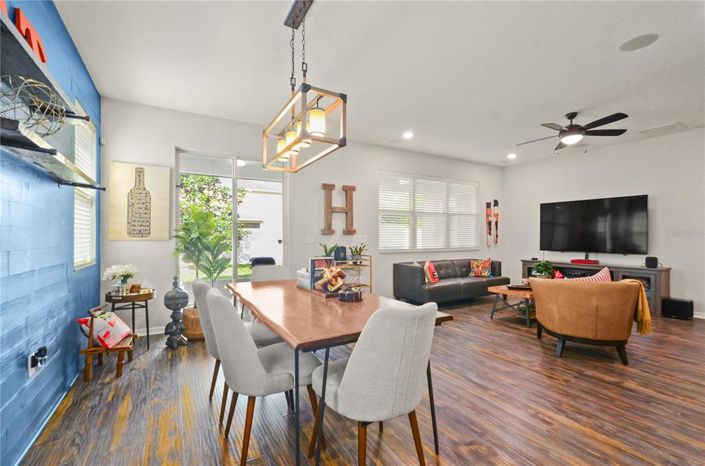 Image No.19-3 Bed House for sale