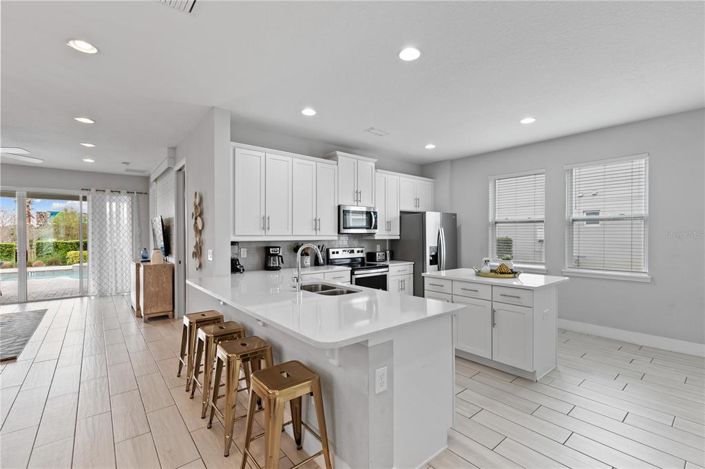 Image No.14-6 Bed House for sale