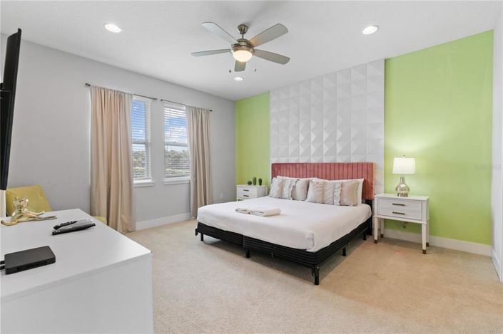 Image No.28-6 Bed House for sale