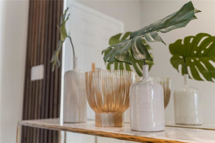 Image No.20-10 Bed Property for sale