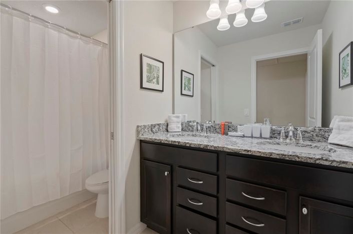 Image No.51-10 Bed Property for sale