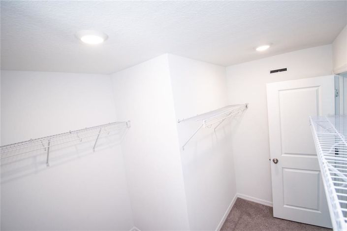 Image No.17-3 Bed Townhouse for sale