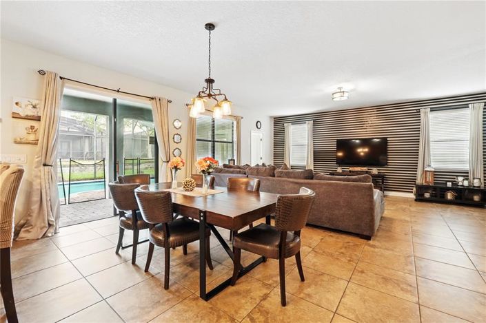 Image No.13-7 Bed House for sale