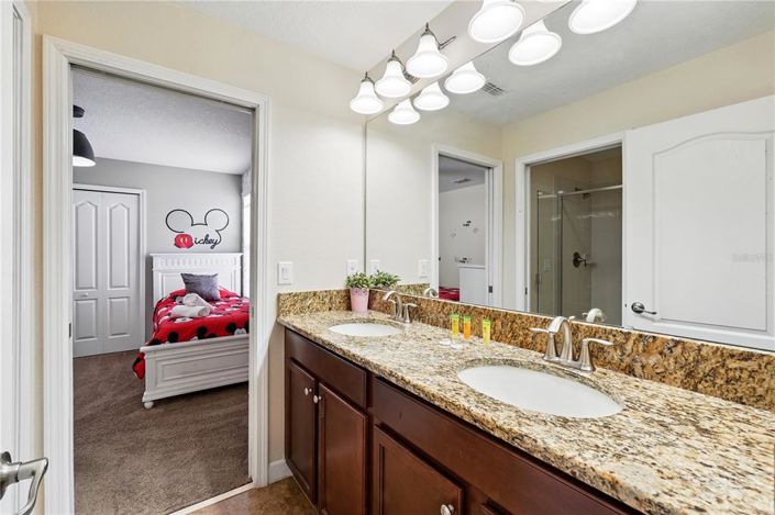 Image No.29-7 Bed House for sale