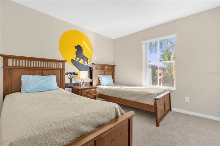 Image No.14-4 Bed Townhouse for sale