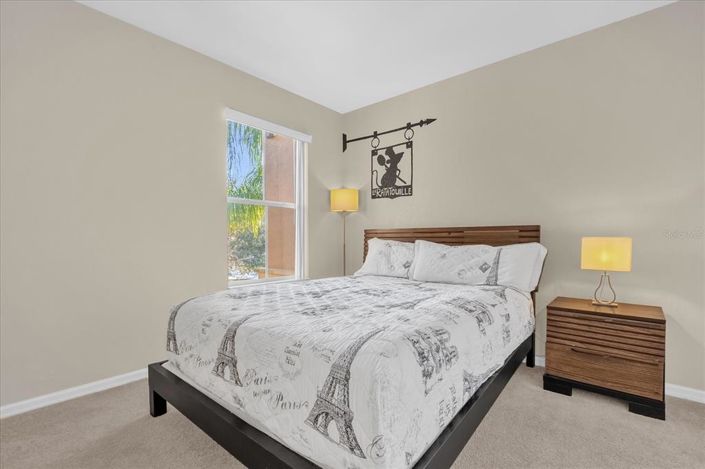 Image No.17-4 Bed Townhouse for sale