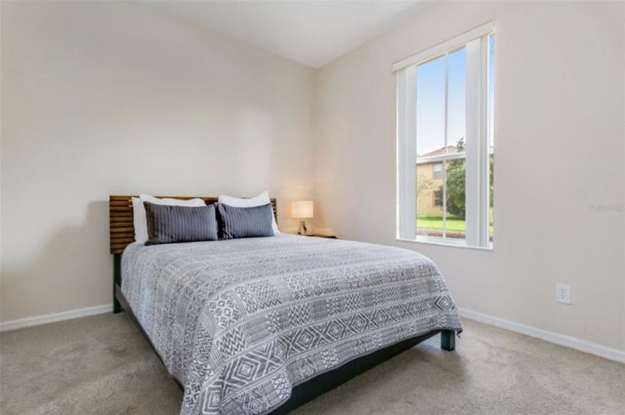 Image No.19-4 Bed Townhouse for sale