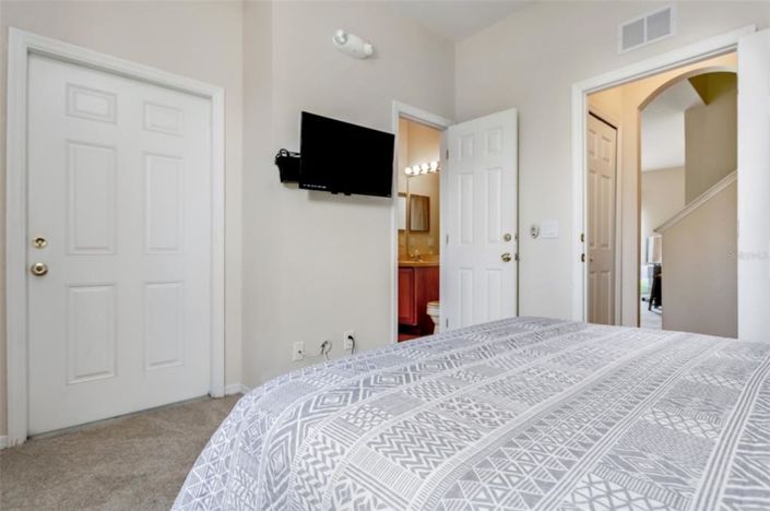 Image No.20-4 Bed Townhouse for sale