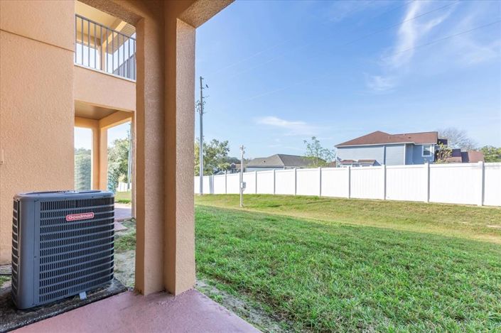 Image No.25-4 Bed Townhouse for sale