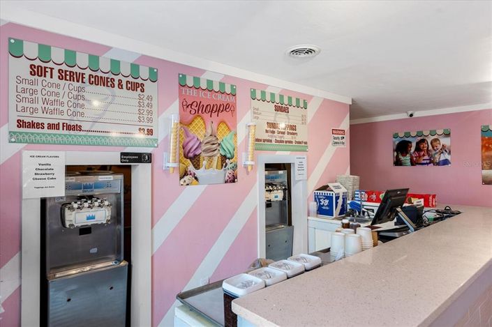 Image No.37-4 Bed Townhouse for sale