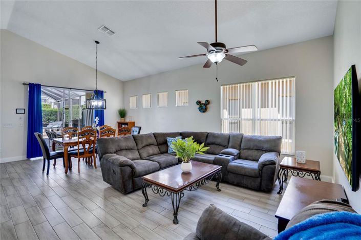 Image No.4-Maison de 4 chambres à vendre à Saint John