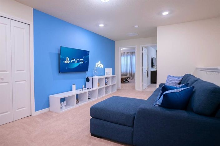 Image No.16-5 Bed Townhouse for sale