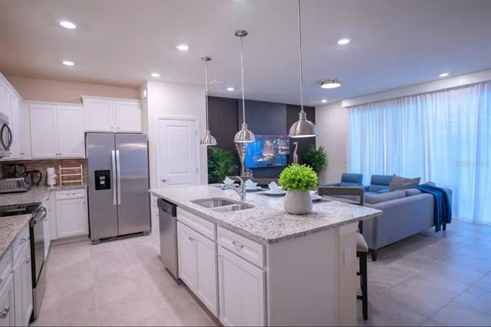 Image No.3-5 Bed Townhouse for sale