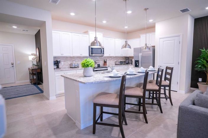 Image No.5-5 Bed Townhouse for sale