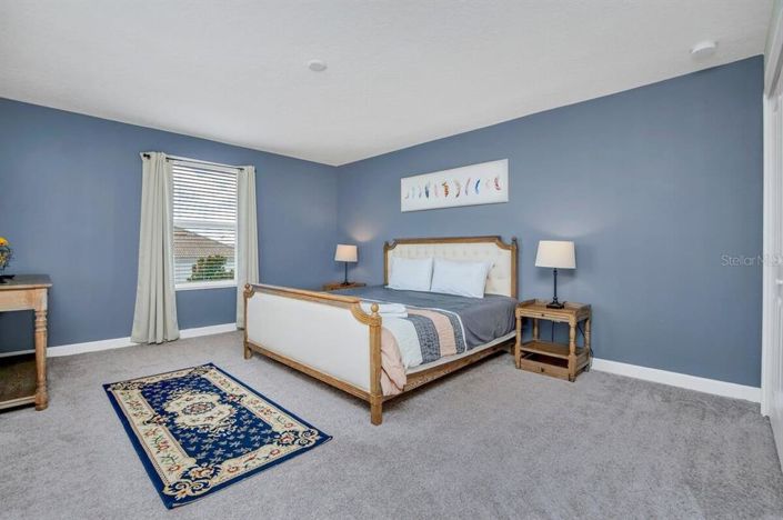 Image No.24-5 Bed Property for sale