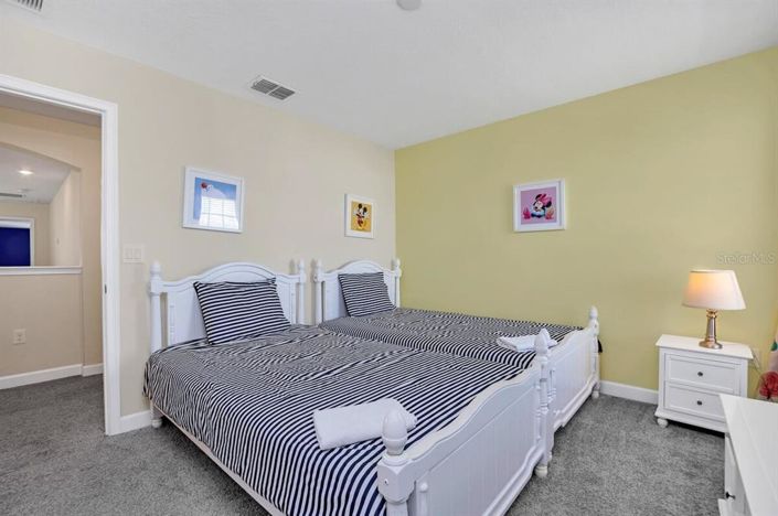 Image No.26-5 Bed Property for sale