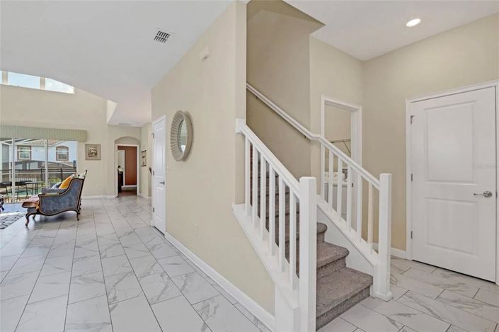 Image No.4-5 Bed Property for sale