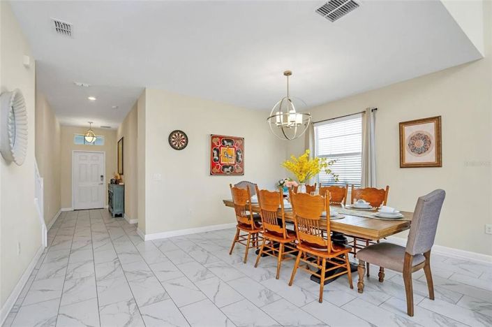 Image No.8-5 Bed House for sale