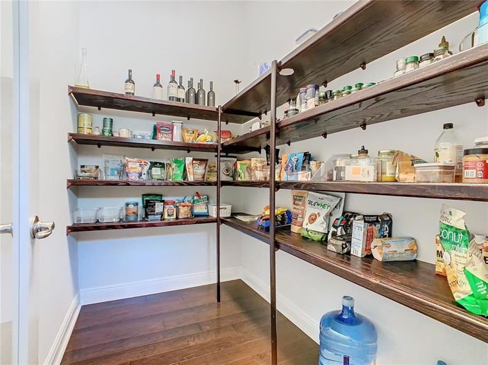 Image No.25-5 Bed House for sale