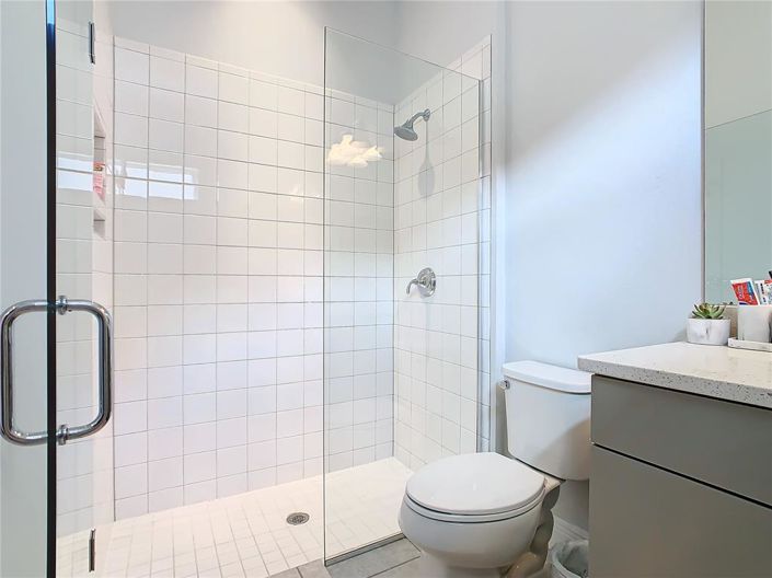 Image No.42-5 Bed House for sale