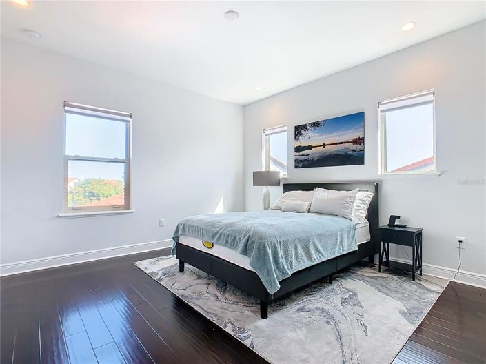 Image No.55-5 Bed House for sale