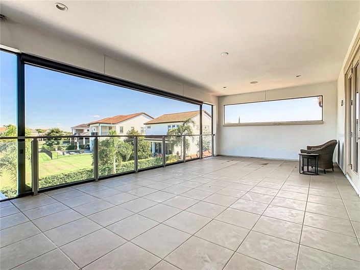 Image No.60-5 Bed House for sale