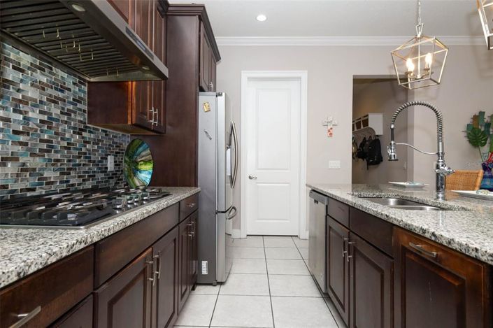 Image No.13-4 Bed House for sale