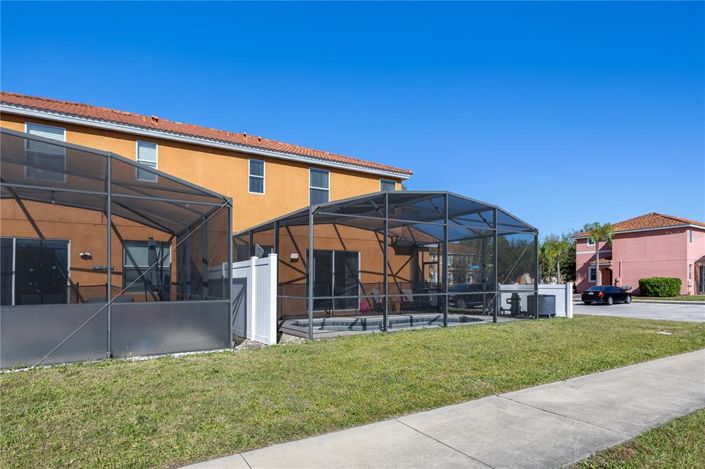 Image No.35-4 Bed Townhouse for sale