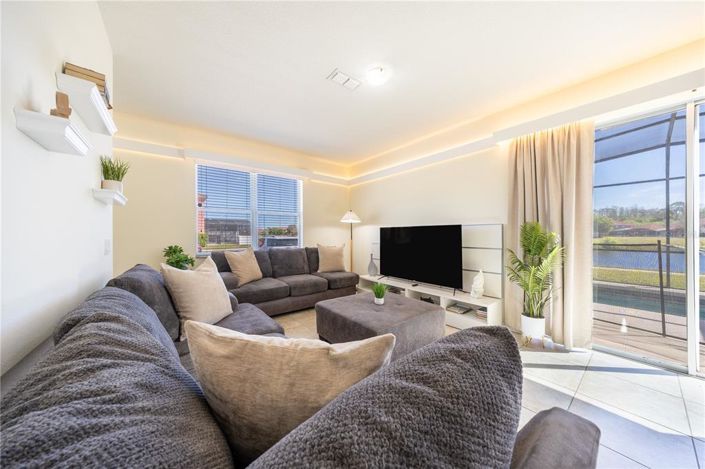 Image No.4-4 Bed Townhouse for sale