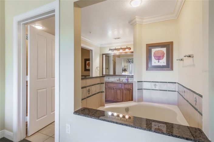 Image No.14-3 Bed Apartment for sale