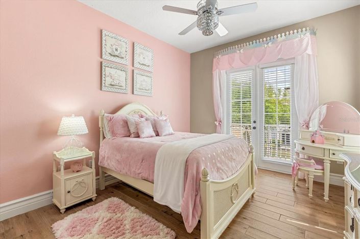 Image No.30-5 Bed House for sale