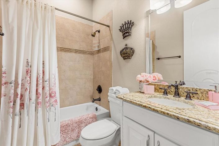 Image No.32-5 Bed House for sale