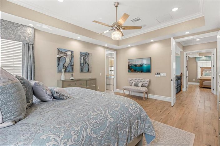 Image No.43-5 Bed House for sale