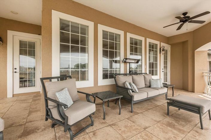 Image No.51-5 Bed House for sale