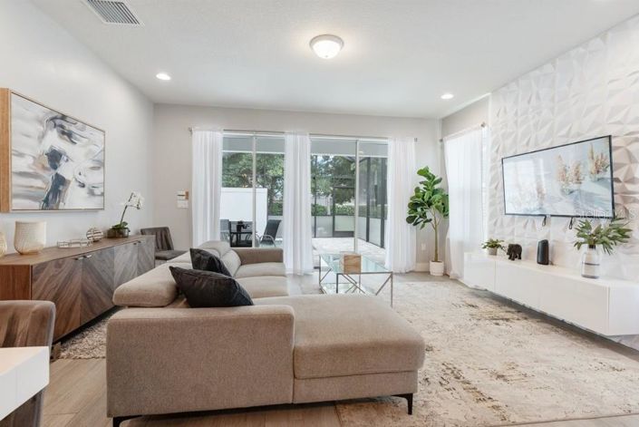 Image No.11-4 Bed Townhouse for sale