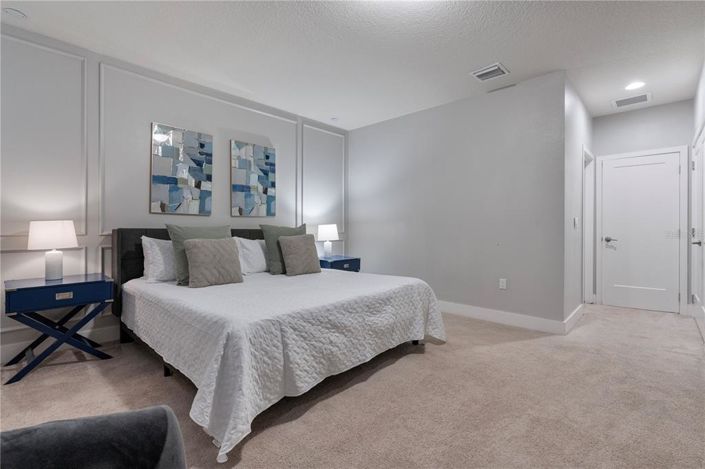 Image No.21-4 Bed Townhouse for sale