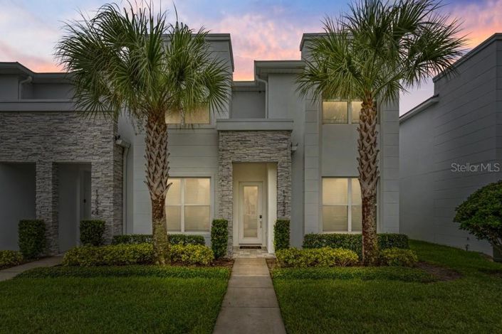 Image No.3-4 Bed Townhouse for sale