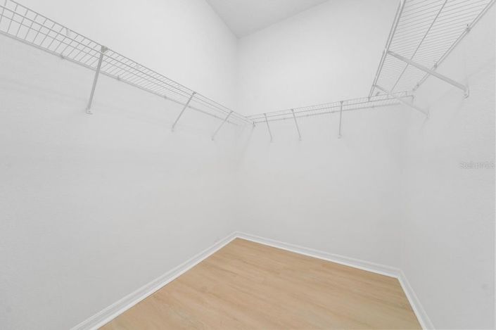 Image No.14-4 Bed House for sale