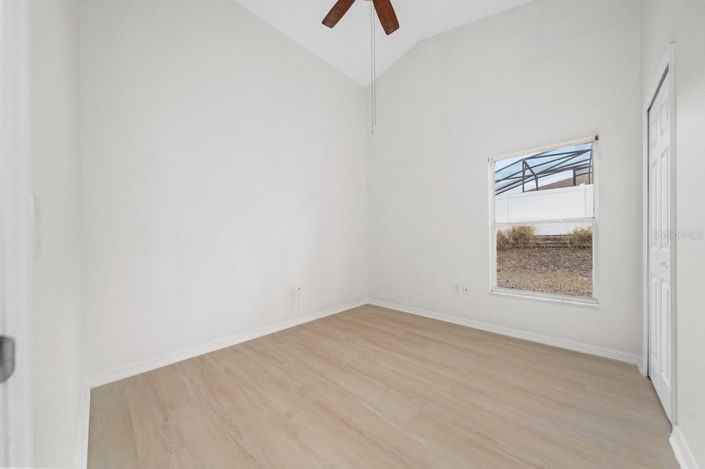 Image No.19-4 Bed House for sale