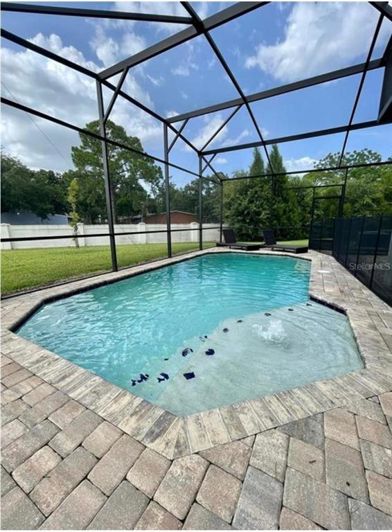 Image No.8-3 Bed House for sale