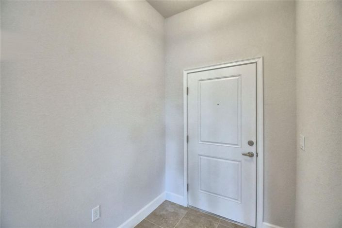 Image No.10-3 Bed House for sale