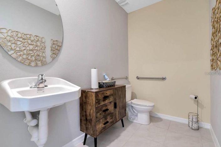 Image No.13-4 Bed House for sale