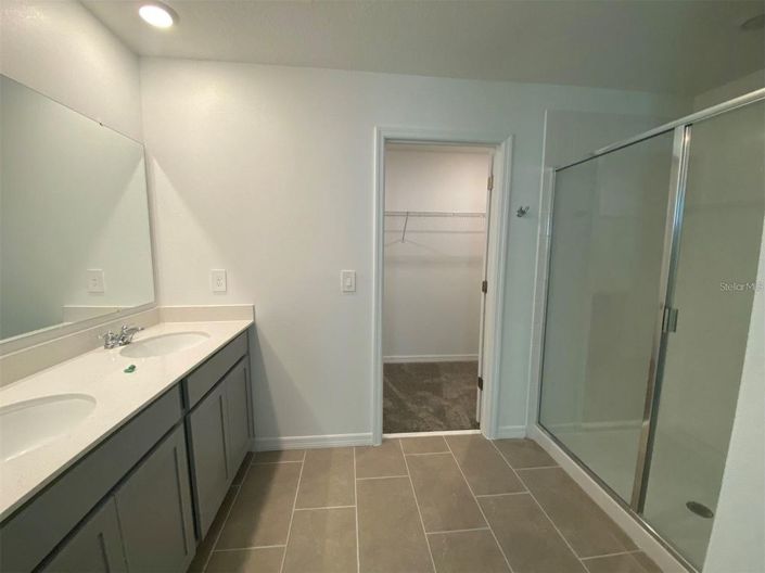 Image No.19-5 Bed House for sale