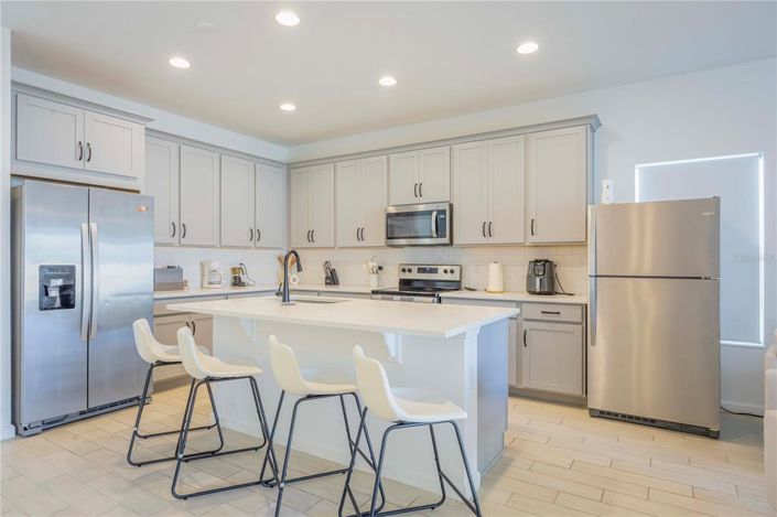 Image No.8-4 Bed House for sale