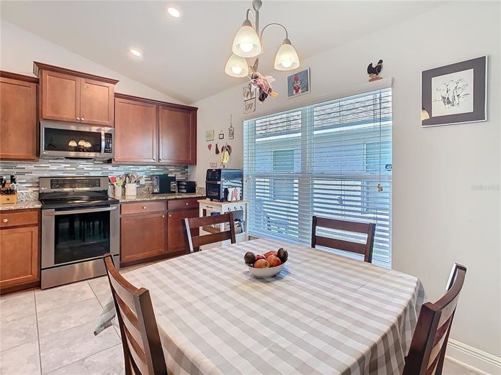 Image No.13-4 Bed House for sale