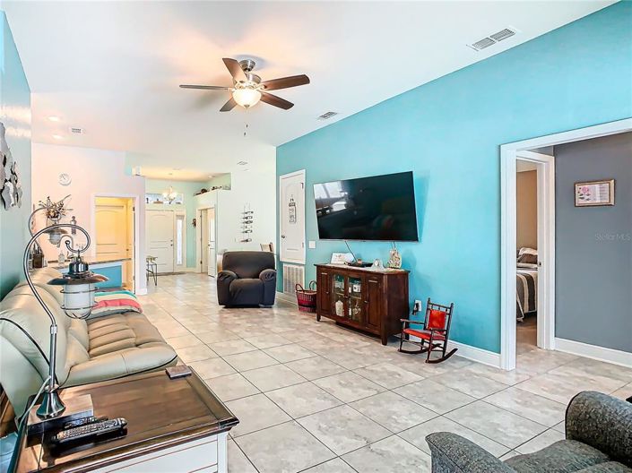 Image No.19-4 Bed House for sale