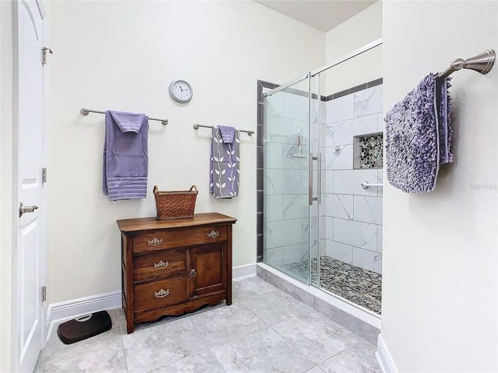 Image No.27-4 Bed House for sale