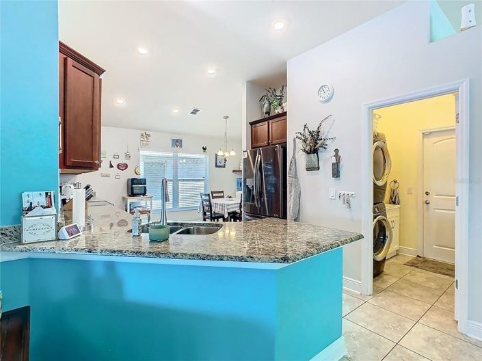 Image No.8-4 Bed House for sale