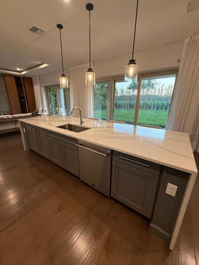 Image No.14-4 Bed House for sale